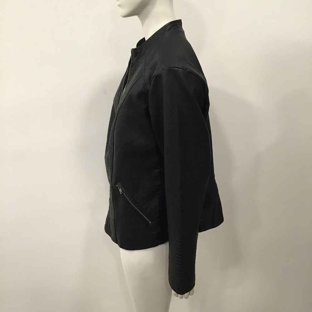 Torrid Faux Leather Moto Jacket Women Plus Size 2X Black Good Quilted Biker - Picture 3 of 16